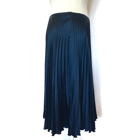 Valentino Navy Silk Pleated Midi Skirt 10 - Picture 2 of 9